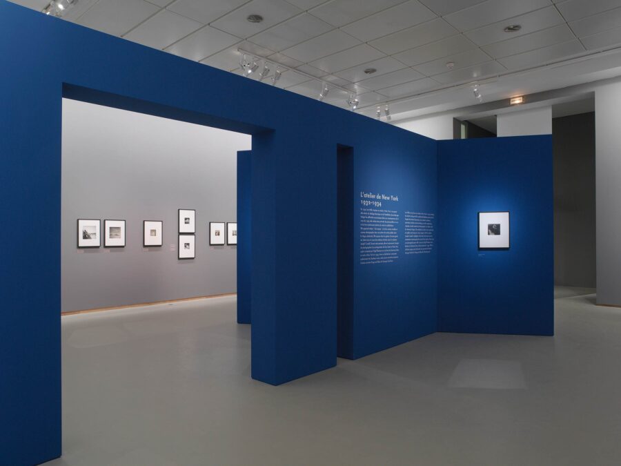 Vue de l'exposition L'Art de Lee Miller