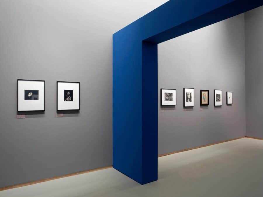 Vue de l'exposition L'Art de Lee Miller