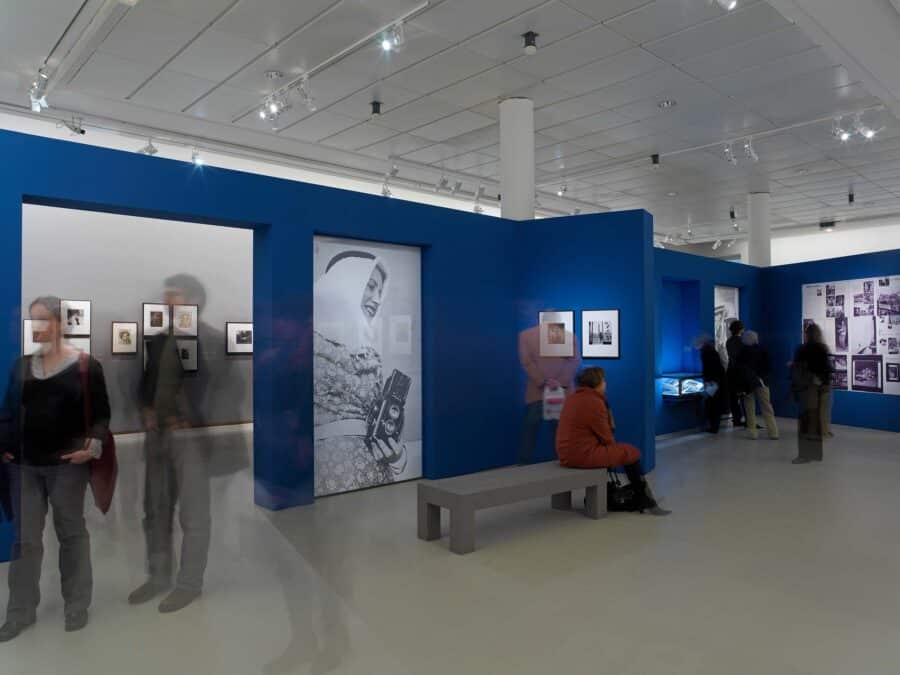 Vue de l'exposition L'Art de Lee Miller
