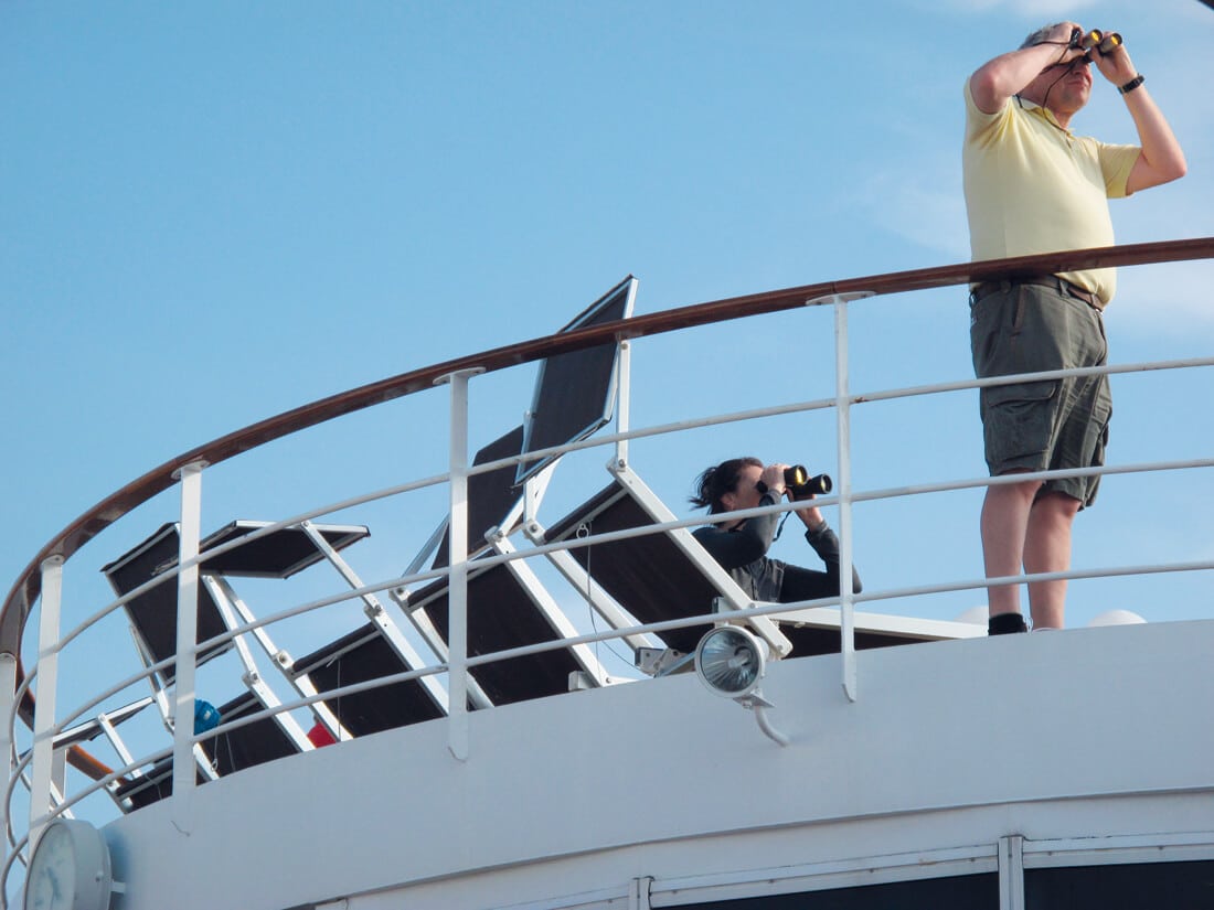 Je suis du bord / I Belong to the Ship