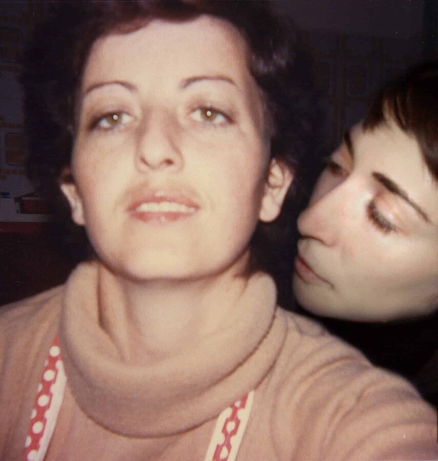 Moira Ricci ; autoportrait ; famille ; mère ; photographie ;
