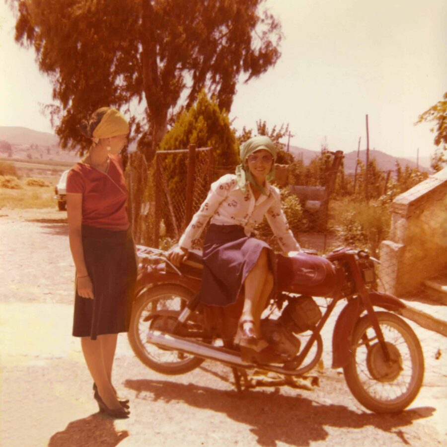 Moira Ricci, 20.12.53 – 10.08.04 (maman sur la moto de grand-mère), 2004–2014