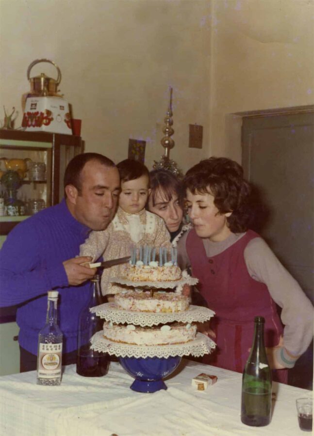 Moira Ricci, 20.12.53 – 10.08.04 (oncle Auro, tante Claudia et maman), 2004–2014