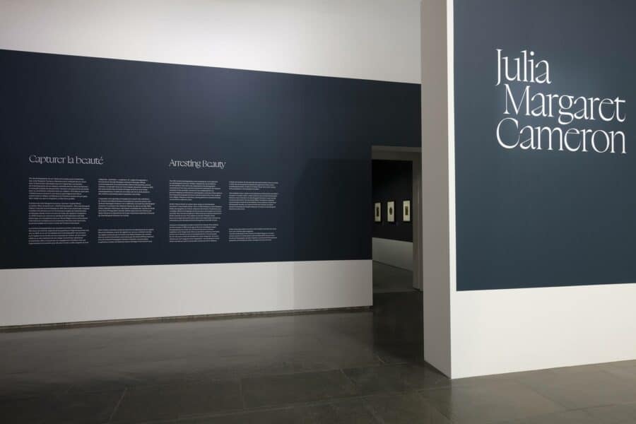 Vue de l'exposition Julia Margaret Cameron. Capturer la beauté
