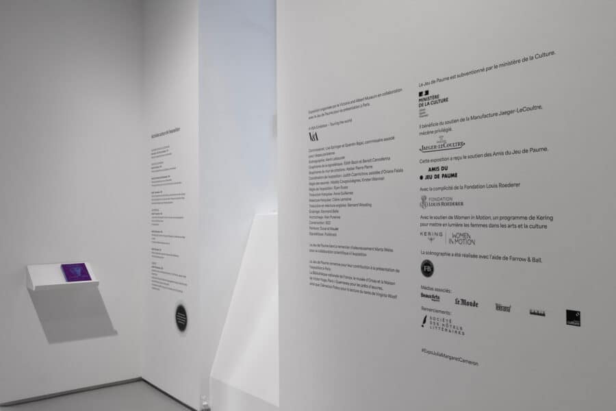 Vue de l'exposition Julia Margaret Cameron. Capturer la beauté