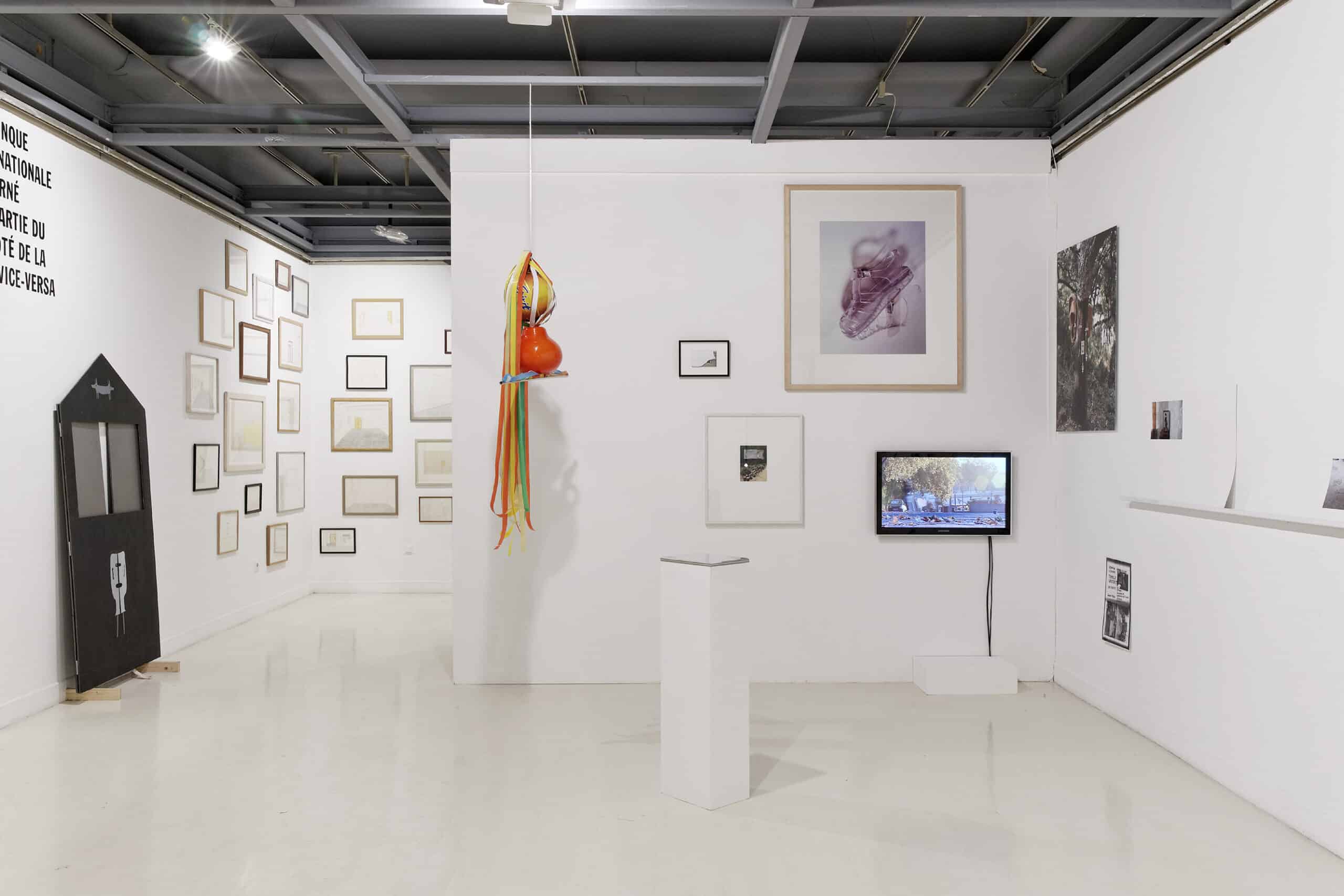 View of the exhibition “Les Référents: A Pedagogical Experience”, co-created with Etienne Bernard at the École Municipale des Beaux-Arts Galerie Édouard Manet in Gennevilliers in 2013.