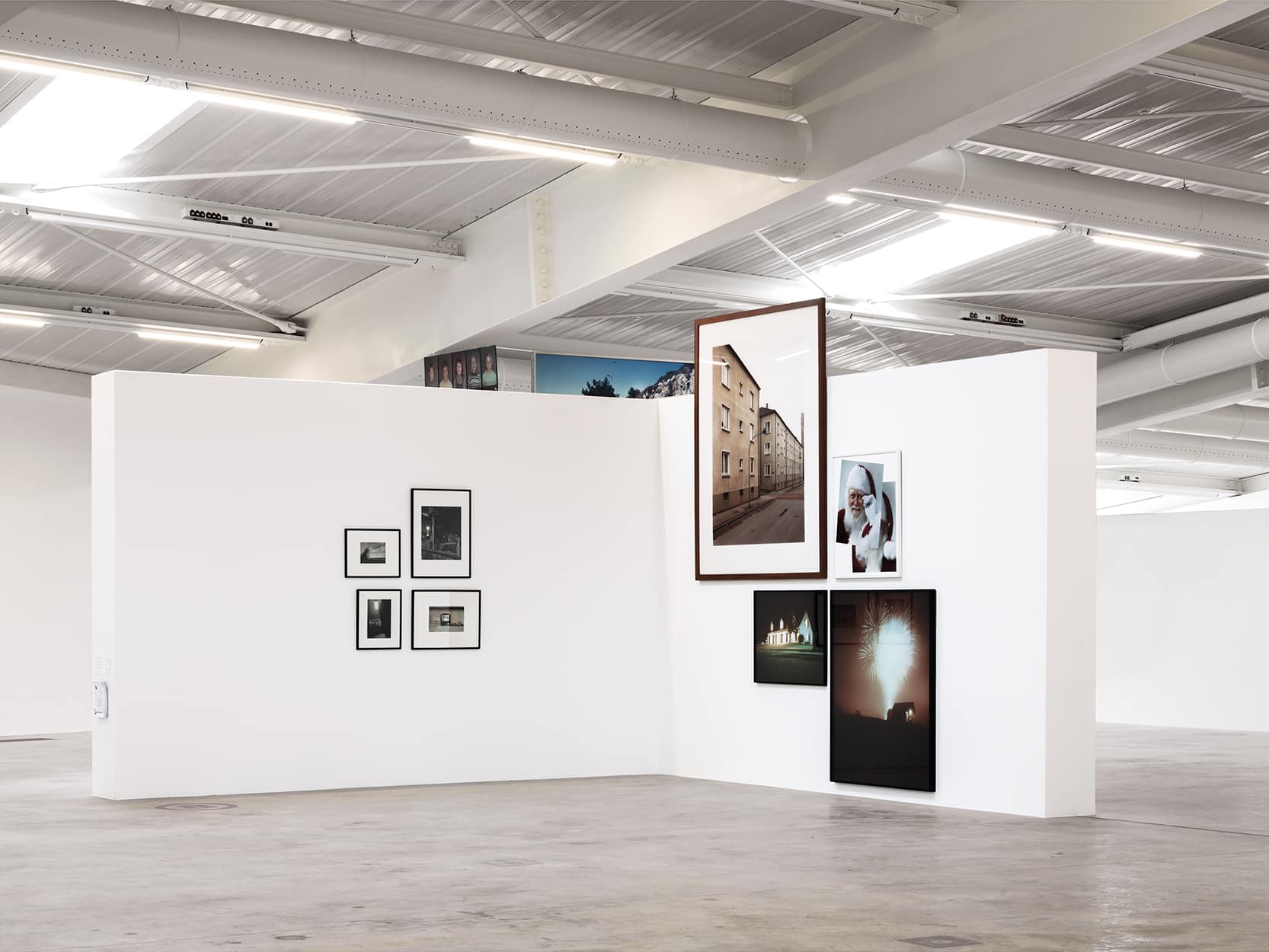 View of the exhibition “Un être, un acte, un lieu, un objet” co-organized with Eric Tabuchi at FRAC MÉCA in 2019, comprising works from the photography collections of FRAC Aquitaine, FRAC-Artothèque Nouvelle-Aquitaine Limousin, FRAC Poitou-Charentes.