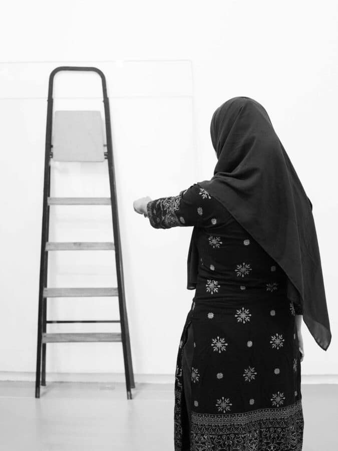 Visites des apprenantes de l'E.M.A dans l'exposition Renverser ses yeux