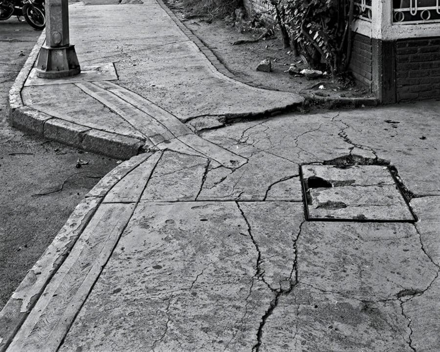 La piel de la banqueta [La peau du trottoir]